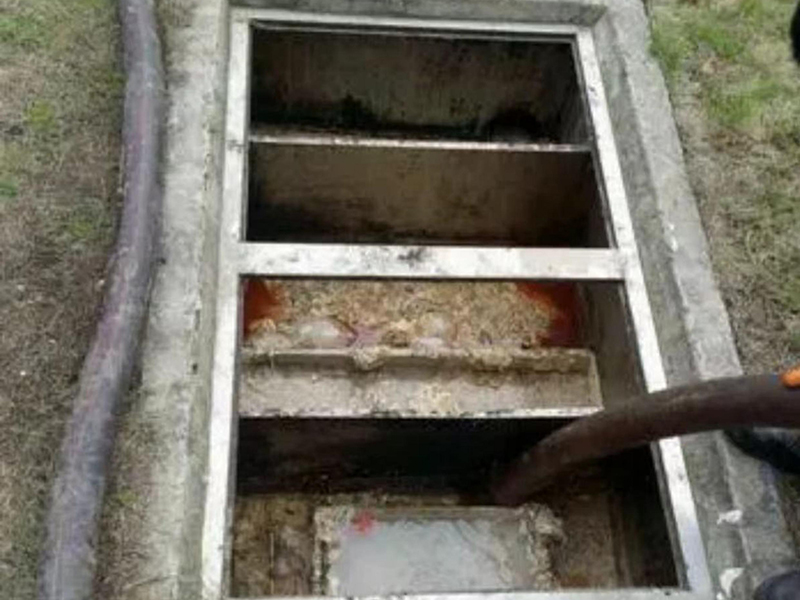 南岔隔油池清理